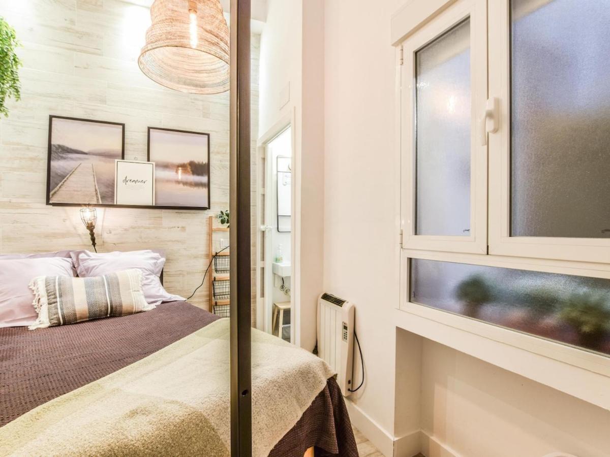 Apartamento Plaza De Lavapies Alquiler Temporal Madrid Bagian luar foto